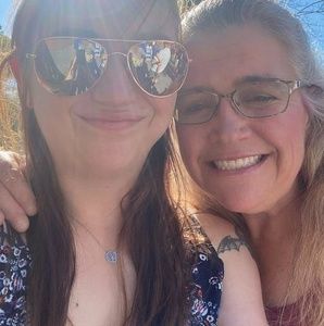 Meet your Posher, Lanell